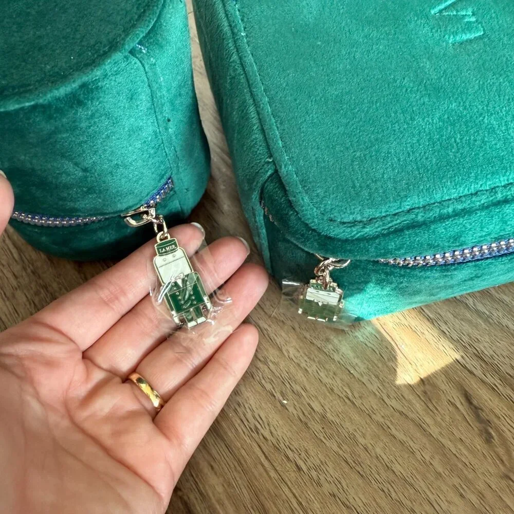 LA MER Limited Edition Velvet Emerald Green Makeup Bag Round Case Set​​​